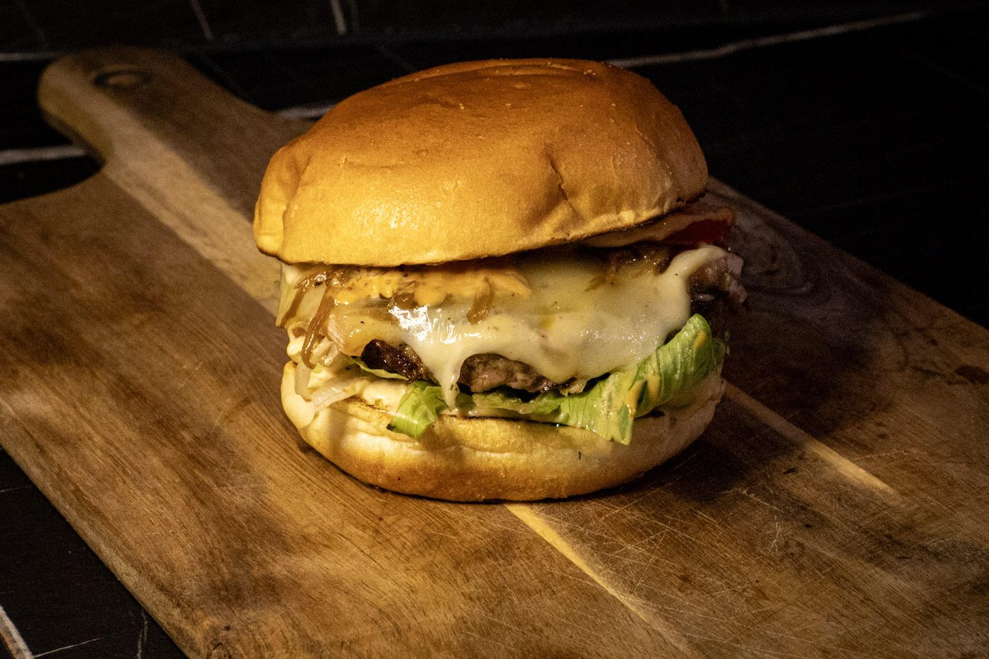 Le Généreux — burger raclette